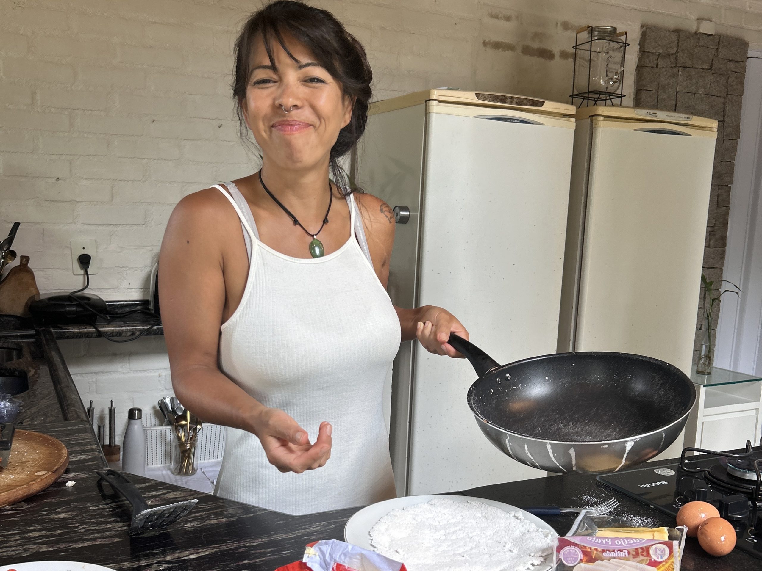 Shintory baut auf Florianópolis ein Feenhaus und macht Tapioca-Frühstück von Susanne Böllert